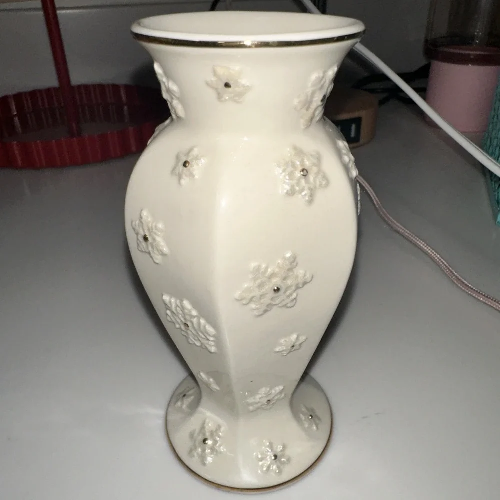 Vintage Mini Snowflake‎ Vase 5